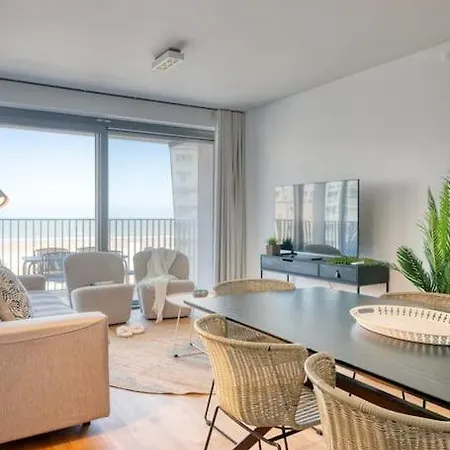 Cozy For 6 In Oostende