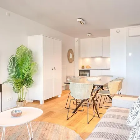 Cozy For 6 In * Ostend